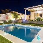 Amatista Salinas Golf & Vila *