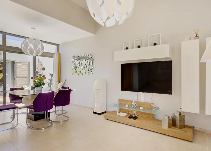 Amatista Salinas Golf & كاليتا ذي فوستي